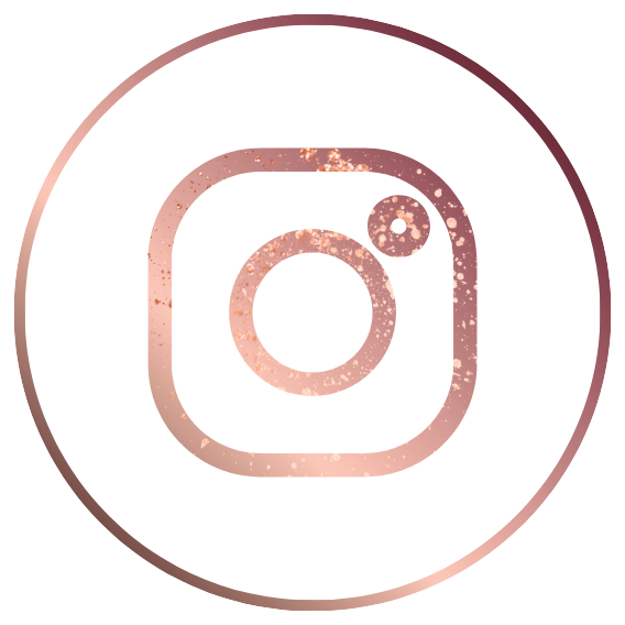 Instagram icon for the author of the blog "5 website homepage sections you need to make more sales"